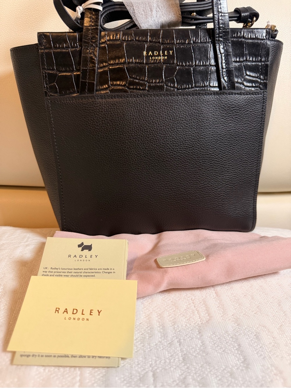 Brand new Radley London Bag Dust bag Included